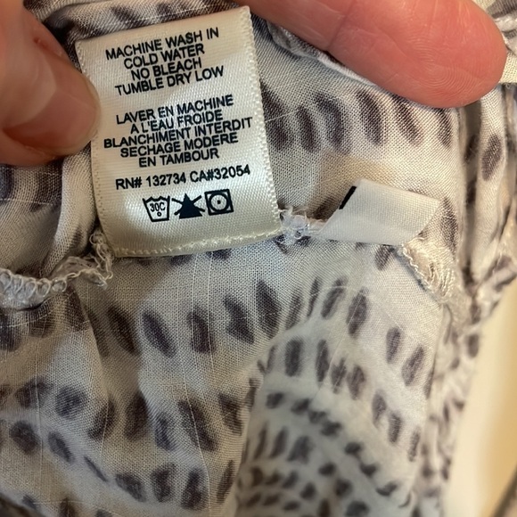 Anthropologie Cloth & Stone Pebble Print Shirt gray & white XS - Picture 7 of 9